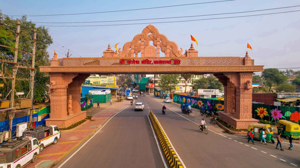 Shri Ganpati Mandir Pravesh Dwar (Gate at Khajrana Chouraha )